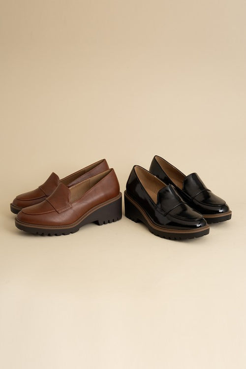 SMART LOAFERS