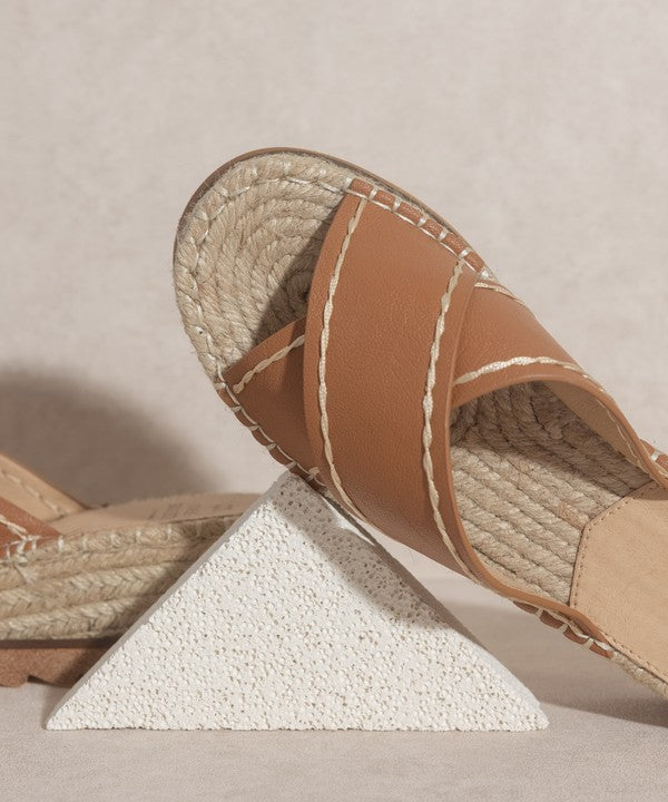 LUCIA-STRAPPY PLATFORM SANDALS