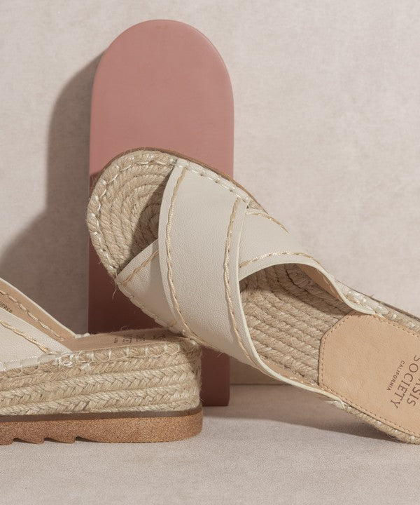 LUCIA-STRAPPY PLATFORM SANDALS