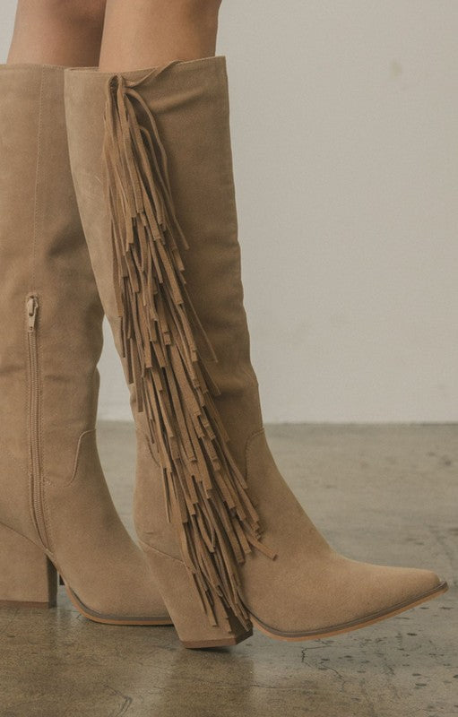 OUT WEST-KNEE-HIGH FRINGE BOOTS