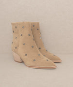 IVANNA-STAR STUDDED WESERN BOOTS