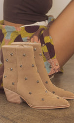 IVANNA-STAR STUDDED WESERN BOOTS