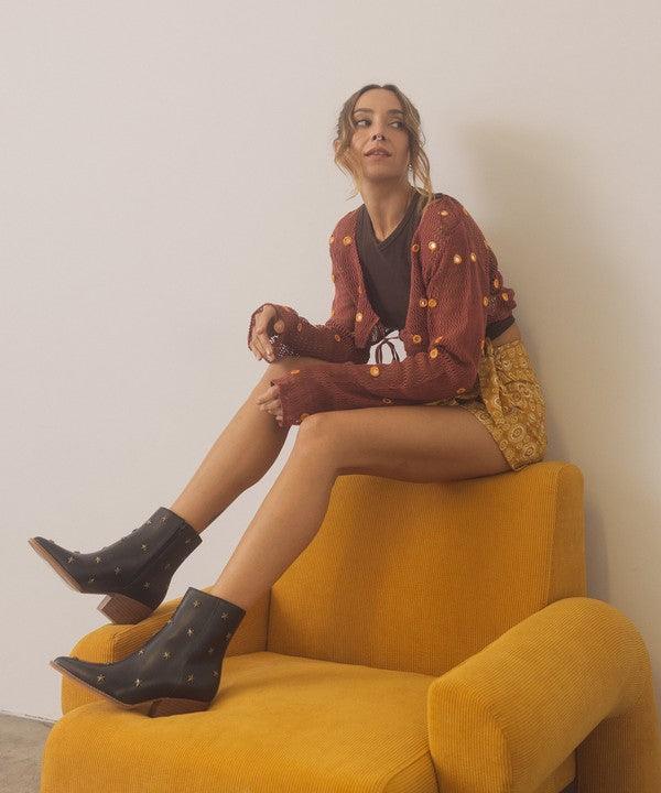 IVANNA-STAR STUDDED WESERN BOOTS