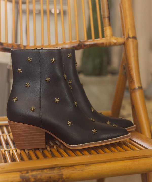 IVANNA-STAR STUDDED WESERN BOOTS