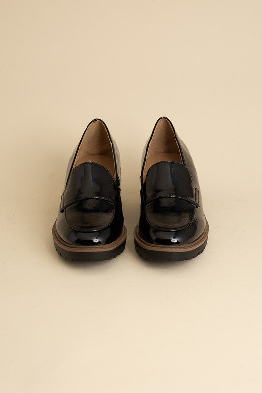 SMART LOAFERS