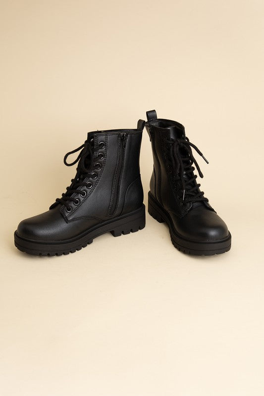 EPSOM LACE UP BOOTS