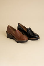 SMART LOAFERS