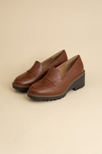 SMART LOAFERS