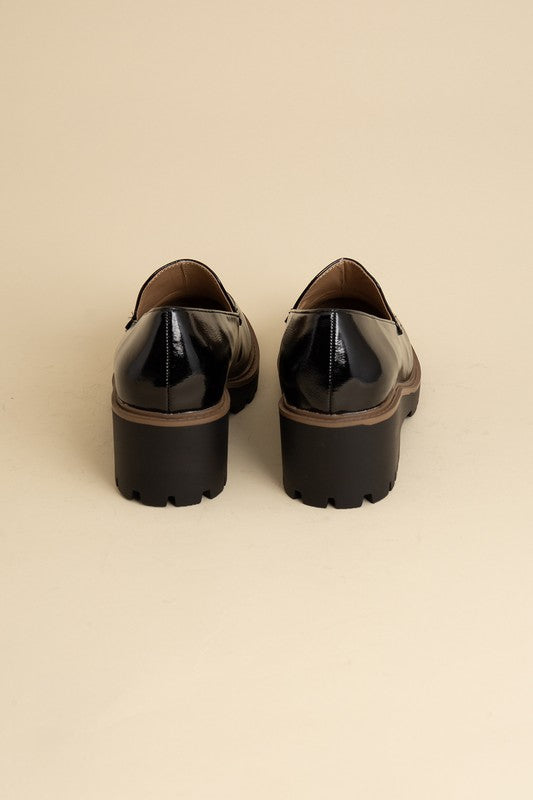 SMART LOAFERS