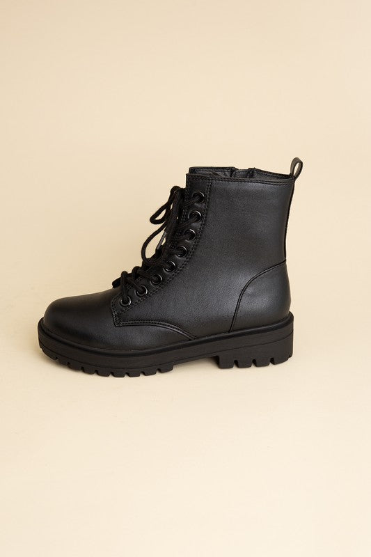 EPSOM LACE UP BOOTS
