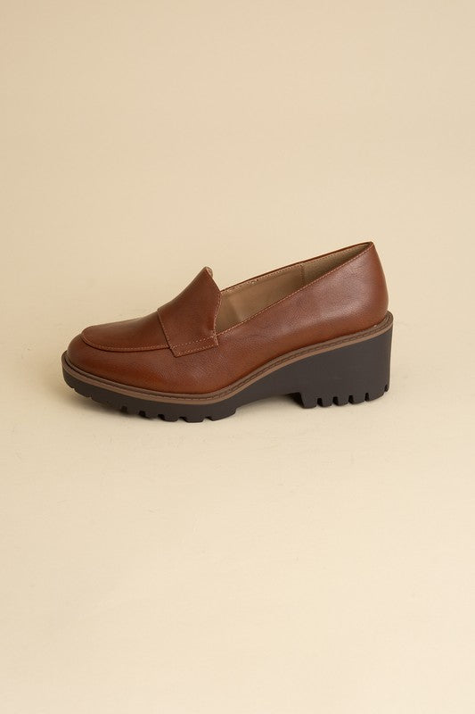 SMART LOAFERS