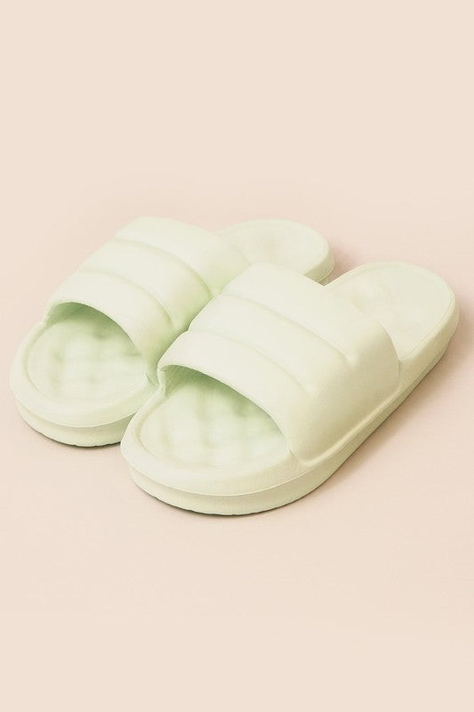 NON SLIP PILLOW FORM CLOUD SLIPPERS